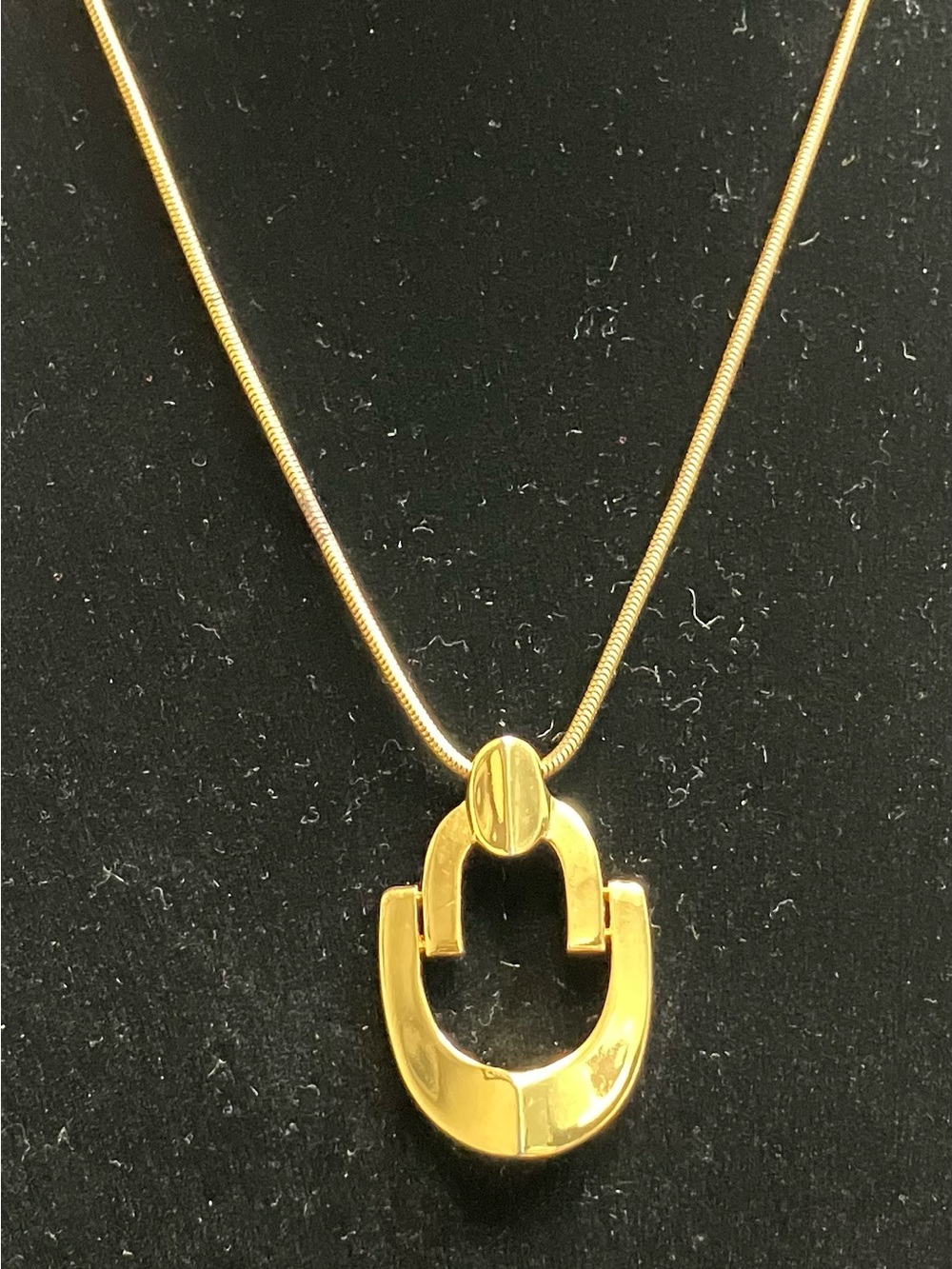 Gold Horseshoe Pendant Necklace - Women Jewelry